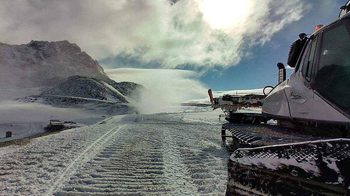 Die erste Piste ist präpariert 