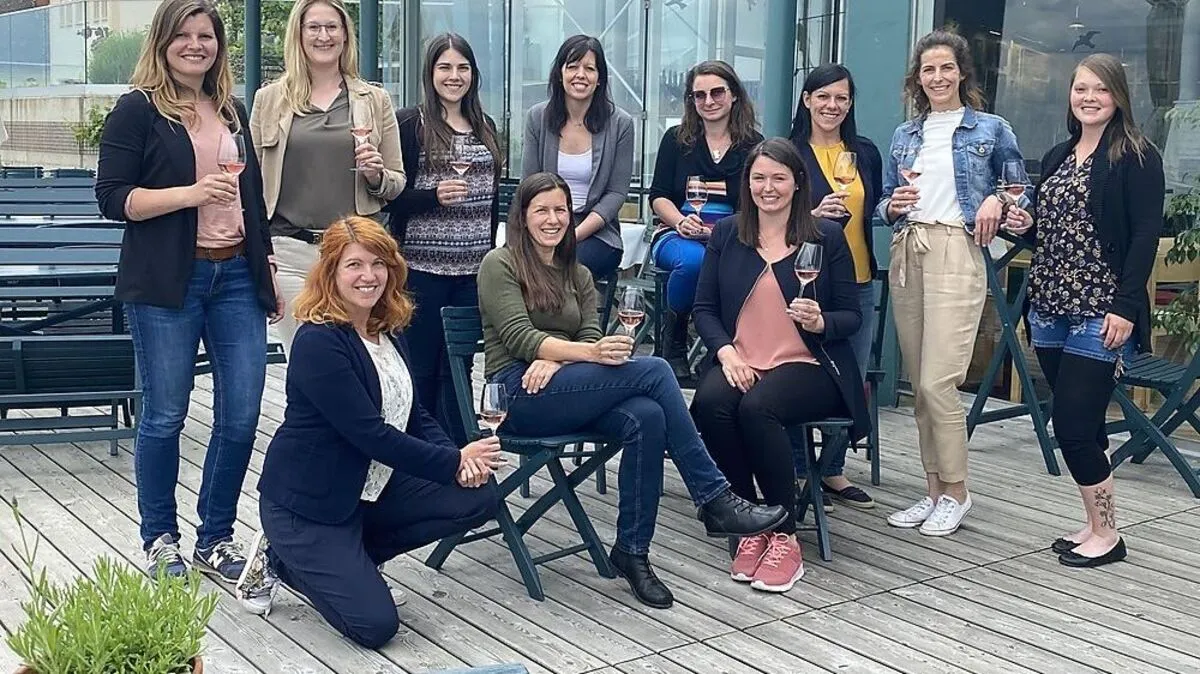 Gemeinsam mit den "Frauenzimmern" und den "Vin2 de femme" trafen sich die Weinblüten zum Vernetzungstreffen