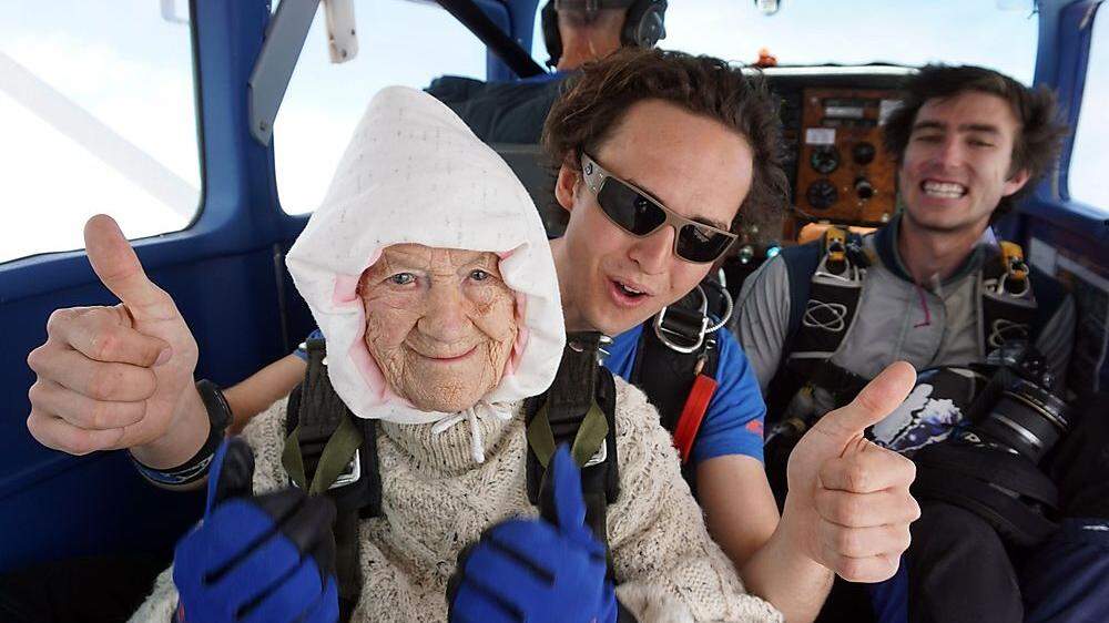 Die 102-Jährige vor ihrem Rekordsprung
