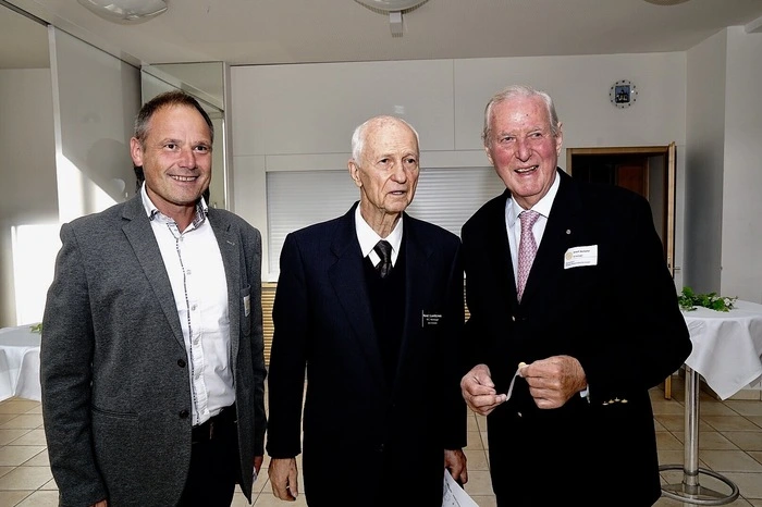 Franz Glantschnig (Mitte) und Ernst Buchacher (rechts) waren vor 50 Jahren Gründungsmitglieder.