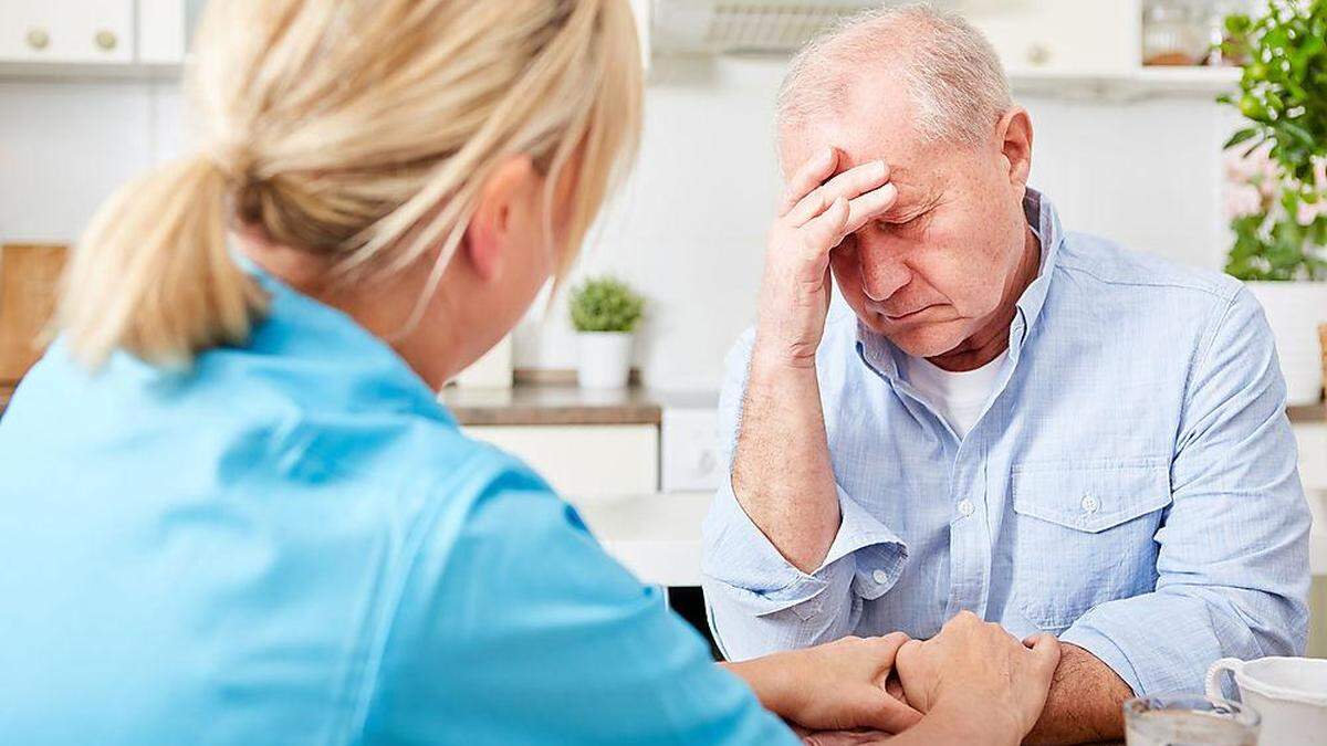 Bleibt Betreuung von Demenzpatienten weiter allein bei Angehörigen?