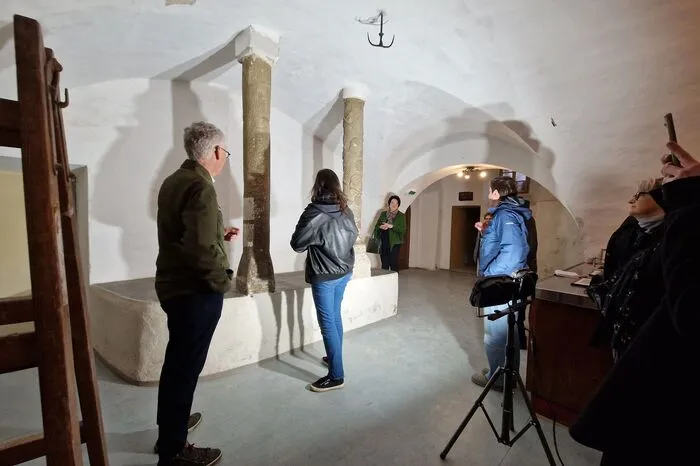 Der steirische Landeskonservator mit Diplomandin Natali Grodecki und Dozentin Maris Milcuin (Universität für Angewandte Kunst)
