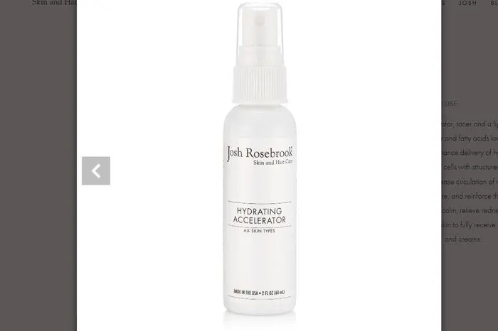 „Erfrischung, Feuchtigkeit und Erholung in einem: Dieser Gesichtsspray ist perfekt für Reisen, als Toner oder auch zwischendurch. Man riecht die tollen Inhaltsstoffe, für mich duftet es nach Wellness und Ayurveda, und der Sprühnebel ist superfein. Den Spray nutze ich im Sommer und im Winter. Josh Rosebrook gehört sowieso zu meinen Lieblingsmarken.“ https://joshrosebrook.com/products/hydrating-accelerator
