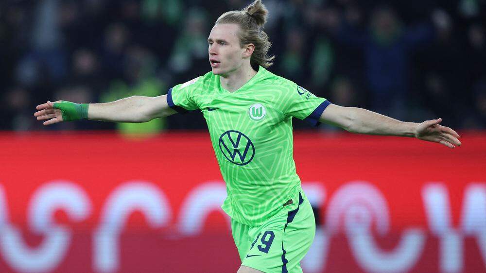 Patrick Wimmer trifft mit Wolfsburg auf Augsburg