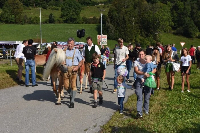 Die Organisatoren scheuten auch keine Mühe, ein buntes Rahmenprogramm auf die Beine zu stellen.