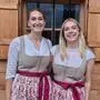 Pauline und Juliane Moosbrugger auf der Schladminger Alm bei Pruggern