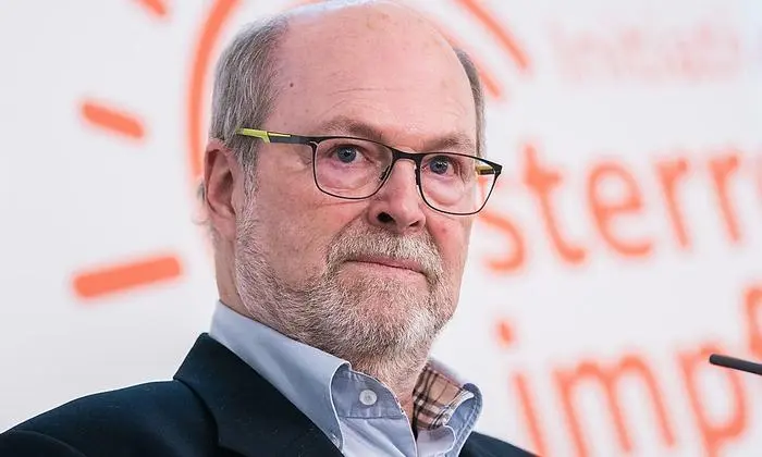 Herwig Kollaritsch, Mitglied des nationalen Impfgremiums