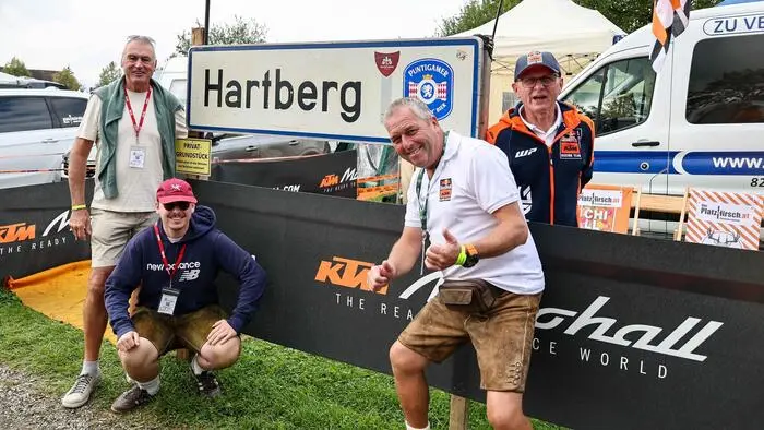 Fritz (vorne) und die Hartberger Partie sind Stammgäste am Campingplatz
