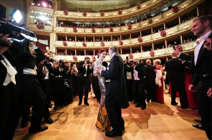 Presley und Lugner schwangen das Tanzbein