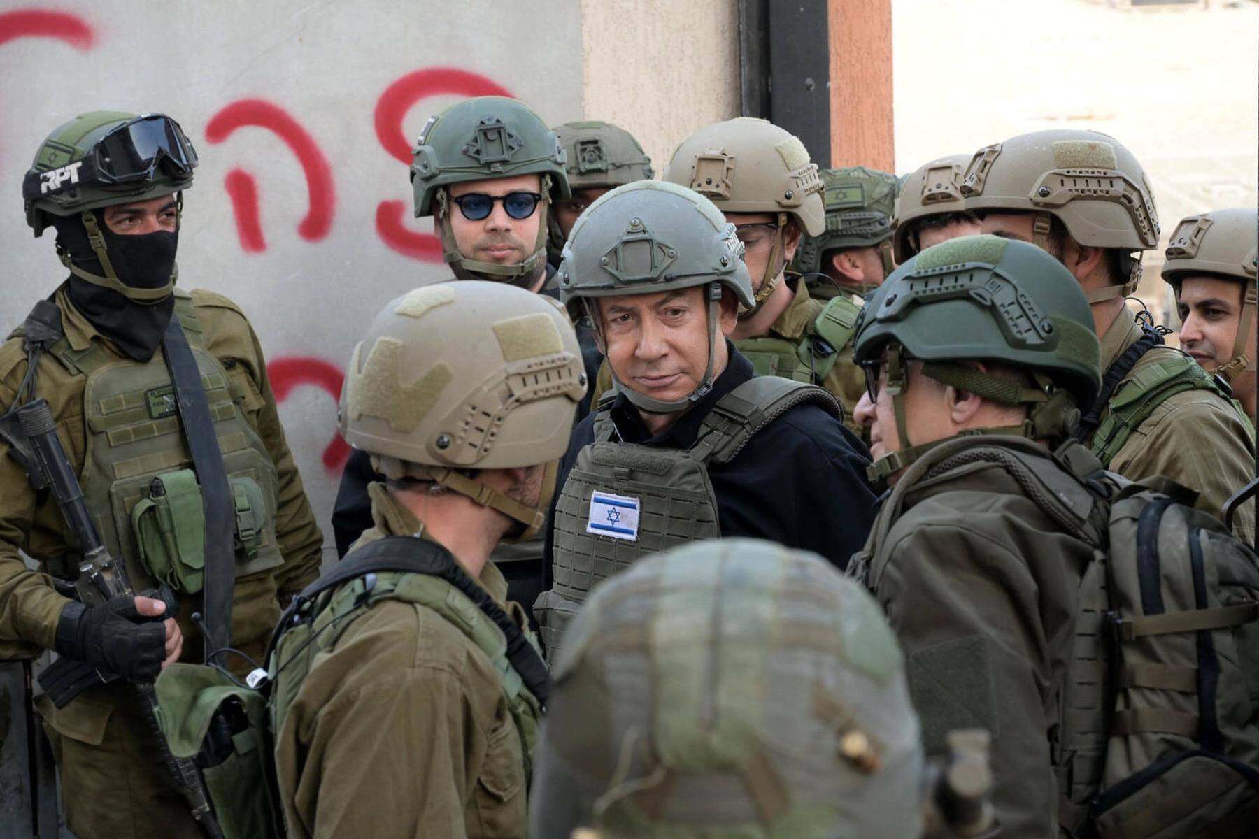 Soldaten verhaftet: Massive Unruhen in Israel 