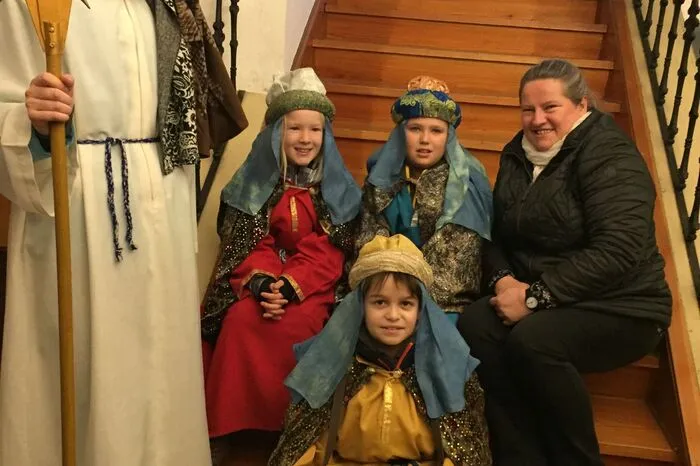 Rasch noch ein Fototermin vor dem Aufbruch in den langen Tag...