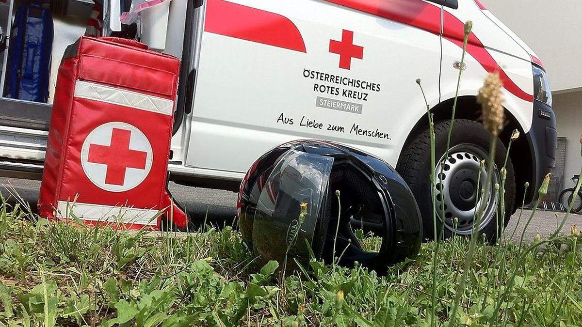 Der verletzte Motorradfahrer wurde ins LKH Mürzzuschlag eingeliefert.