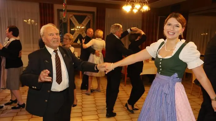 Die Ortsgruppe Feldbach des Österreichischen Kameradschaftsbundes (ÖKB) lud zu ihrem alljährlichen Ball ins Gasthaus Kleinmeier.