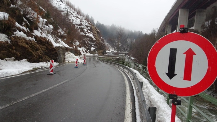 Nach einem Steinschlag ist die Katschbergstraße (B 99) zwischen Trebesing und Lieserbrücke gesperrt.