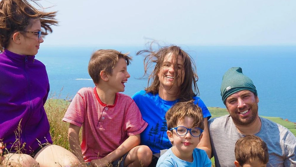 Die Famiie am Beginn ihrer Weltreise.