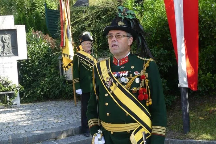 Bitte klicken Sie sich durch die Fotos . . .