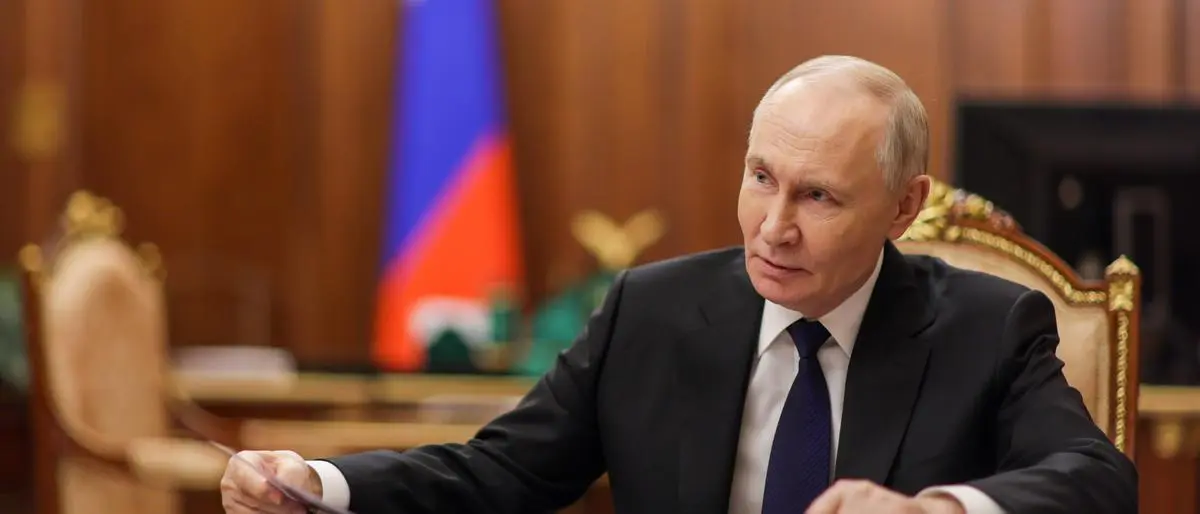 RUSSIA, MOSCOW - DECEMBER 30, 2025: Russia s President Vladimir Putin looks on during a meeting with State Secretary - Russia s Deputy Defence Minister Anna Tsivileva, chairperson of the Defenders of the Fatherland Foundation, at Moscow s Kremlin Moscow Russia PUBLICATIONxINxGERxSUIxAUTxONLY - ZUMAt113 20251230_zaa_t113_131 Copyright: xMikhailxMetzelx