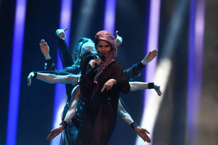 Lea Sirk performte für Slowenien das Lied "Hvala, ne!" Am Ende kam sie auf 64 Punkte und den 22. Platz.