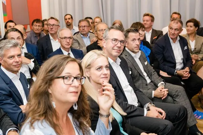 Reges Interesse am Salon mit Christian Stocker. 