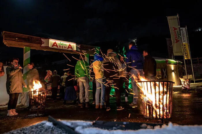 Die Investitionssumme für das neue Gebäude, in dem Gäste künftig Après-Ski auf Top-Niveau erwarten können, betrug rund 5,5 Millionen Euro.