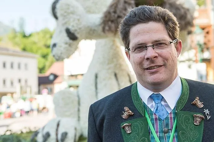 Red Zac Dämon Bad Aussee schließt mit heutigem Freitag seine Pforten. Inhaber Christian Seiringer informierte die Öffentlichkeit am Donnerstag mit einem Posting auf Facebook, das viele überraschte.  