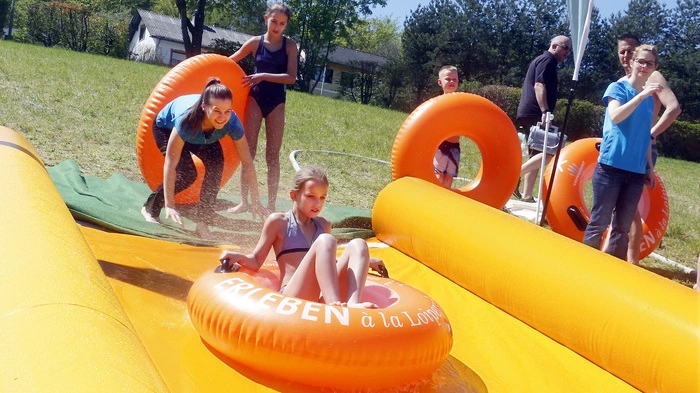 Beim ersten Rutschencup im Zuge der Freibereichseröffnung...