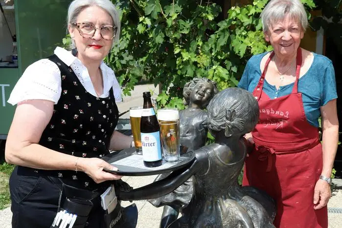 Am Foto Melanie Stiff (Tochter) mit ihrer Mutter Irmgard Liebetegger.