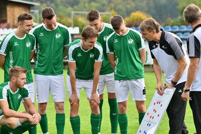 Großen Wert legt man auf die Ausbildungen der Spieler mit Torwartakademie und Talentschmiede