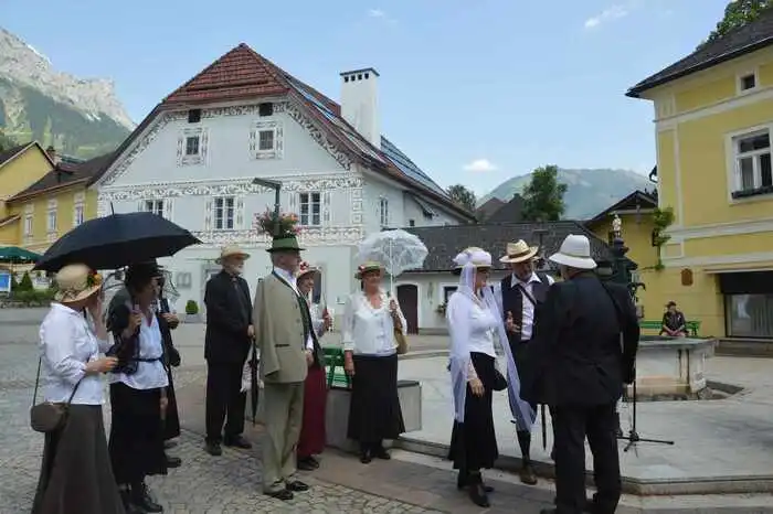 Die Feierlichkeiten wurden in ein nostalgisches Rahmenprogramm des "Vereins der Freunde des Stadtmuseums Eisenerz" eingebettet.