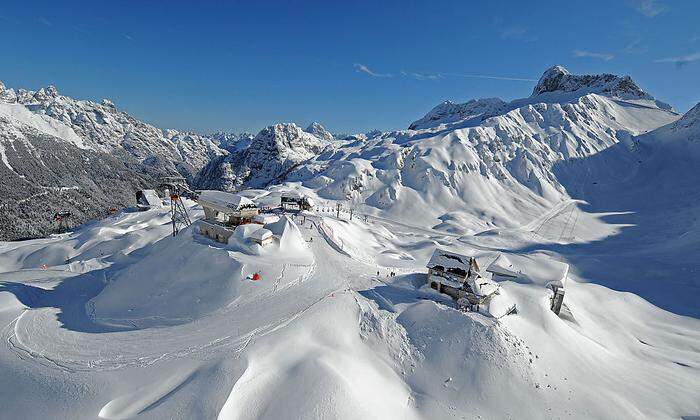 Schneereich. Sella Nevea ist dem Wintersport am Kanin und dem Freeriding gewidmet. Die Saison dauert von November bis Mai