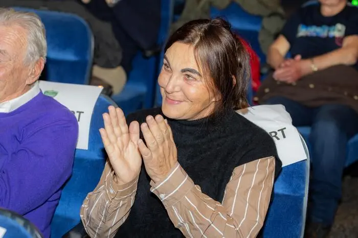 „Stargast“ des Abends war Elisabeth Hajek, CEO von L‘Occitane en Provence Österreich. Das Kosmetikunternehmen mit Sitz in Villach hat die Forschungsarbeiten großzügig finanziell unterstützt. 