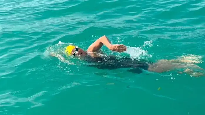 Von Langenargen in Deutschland über Arbon in der Schweiz bis nach Bregenz schwamm Claudia Müller 35,5 Kilometer