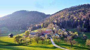 Wandern in einem der schönsten Alpentäler Europas und entspannen in einem der ältesten Heilbäder Sloweniens
