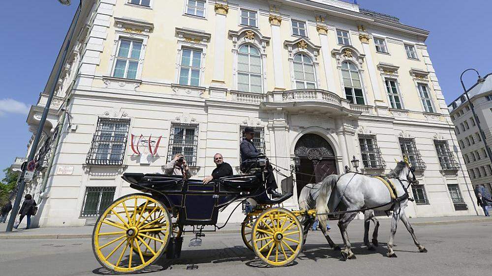 Bundeskanzleramt in Wien | Objekt der Begierde für Touristen wie Politiker: das Kanzleramt