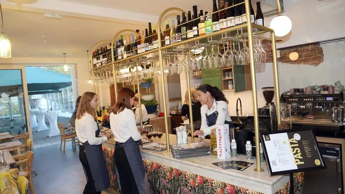Dani und Stefan Sternad haben in der 10. Oktober Straße 27 in Villach das Lokal "Pasta Mama" eröffnet.