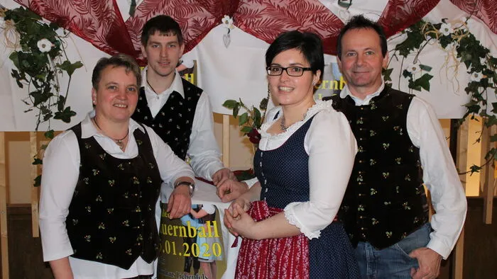 Die Arge des Glantaler Bauernballs rund um Obfrau Evelin Maltschnig, Matthias Sallinger, Gerda Maier und Gerhard Eberhard freute sich über die zahlreich erschienen Besucher