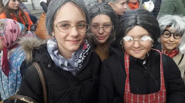 Fasching gefeiert wurde auch in Obdach. Schüler der Volksschule, der Mittelschule und viele andere Bewohnerinnen und Bewohner genossen die lustigen Stunden.