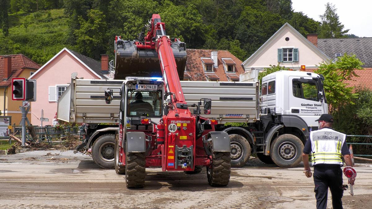 Unwettereinsatz in Deutschfeistritz nach der verheerenden Sturzflut: Teleskoplader wie dieser wurden schon beim ersten Investitionspaket angeschafft. Nun soll in weitere drei investiert werden