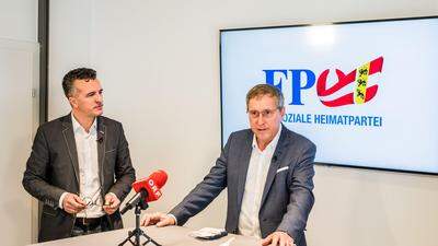 Gernot Darmann (links) und Andreas Skorianz fordern eine Neuausschreibung
