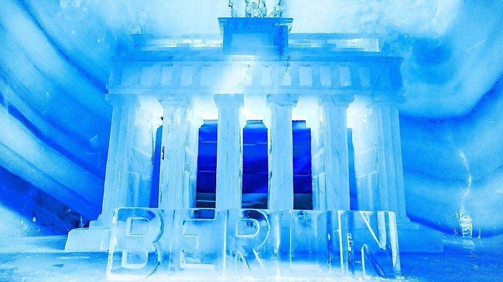 Das Brandenburger Tor aus Eis