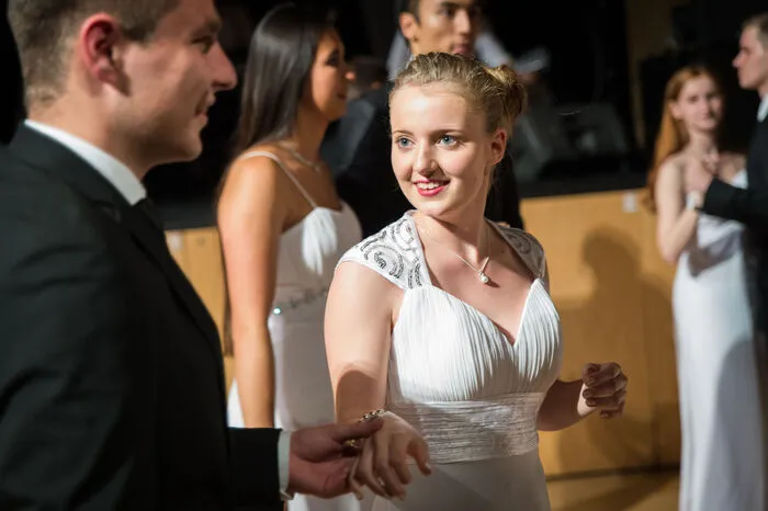 Klicken Sie sich durch die weiteren Fotos dieser rauschenden Ballnacht!