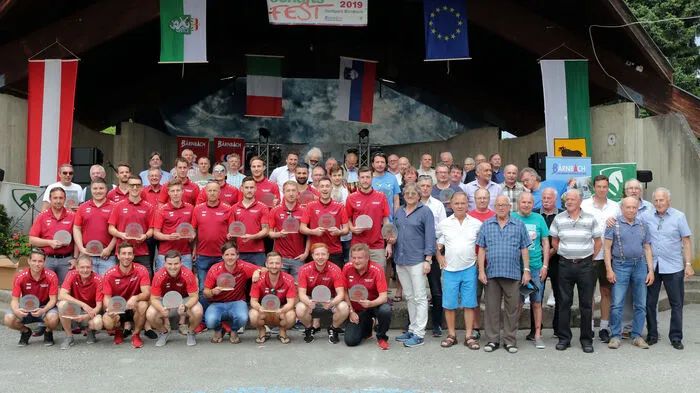 Im Rahmen des Freundschaftsfestes in Bärnbach gab es auch Grund, ein rundes Jubiläum zu feiern. Der Atus Bärnbach feiert heuer Jahr sein 90-jähriges Bestandsjubiläum und Bürgermeister Jochen Bocksruker lud zu einer Feier mit zahlreichen Gästen.