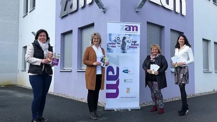 Martina Steinbauer, Ingeborg Krainer, Manuela Künstner (Verein im Leben) und klinische Psychologin Mariella Panagl
