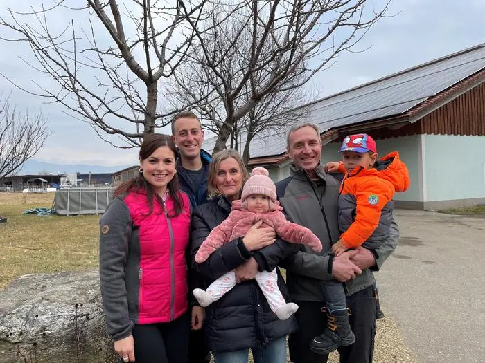 Carina, Philipp, Karin, Baby Jana, Matthias und Jonas Enzinger 