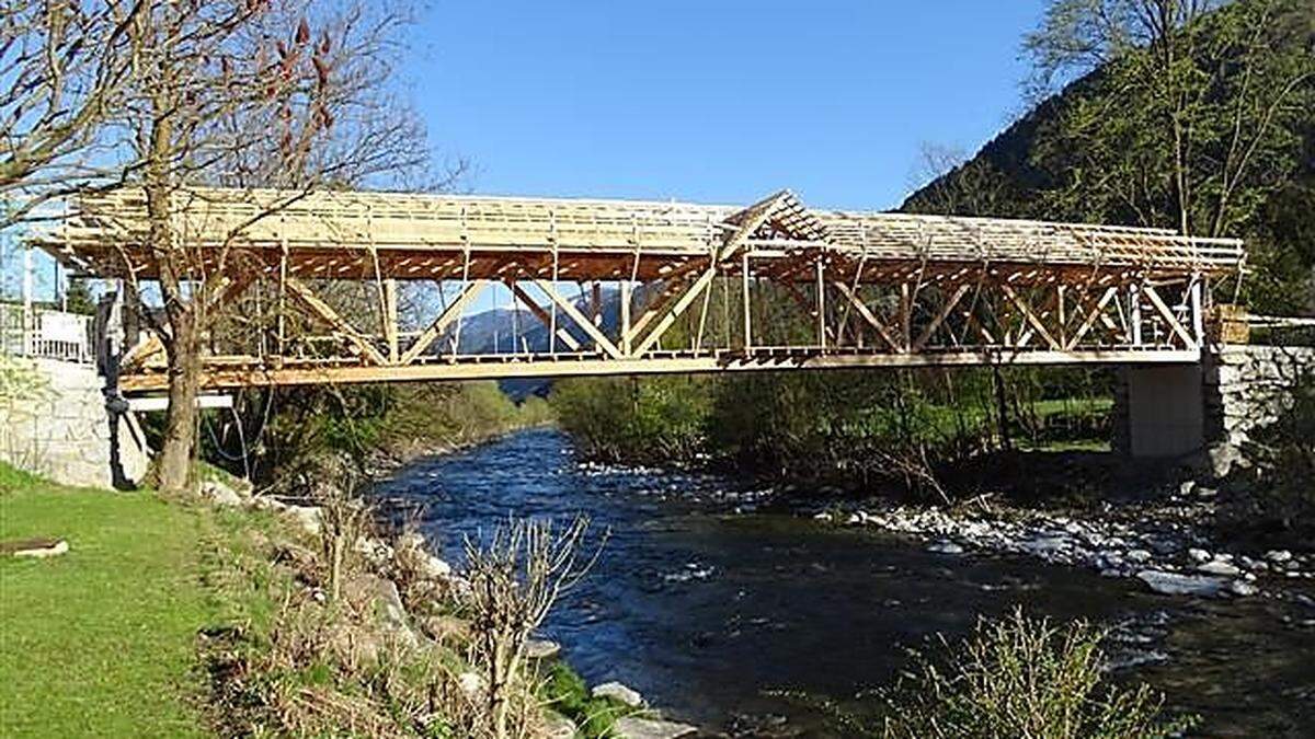 Die neue Brücke über die Möll soll auch Teil des geplanten Wanderrundwegs in Mühldorf werden