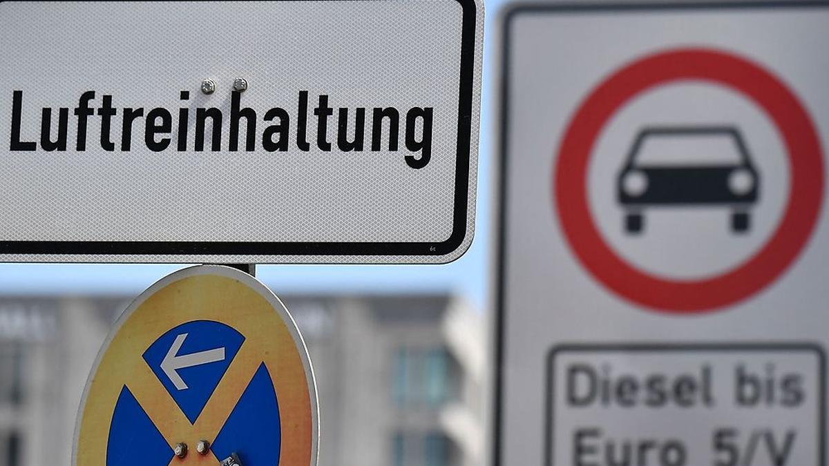 Brauchen die Maßnahmen zu lange? Österreich und andere Länder drängen in der EU auf das Ende des Verbrennermotors