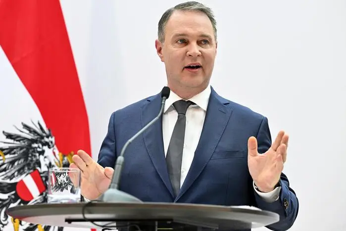 Andreas Babler, Vizekanzler und Minister für Wohnen, Kunst, Kultur, Medien und Sport (SPÖ)