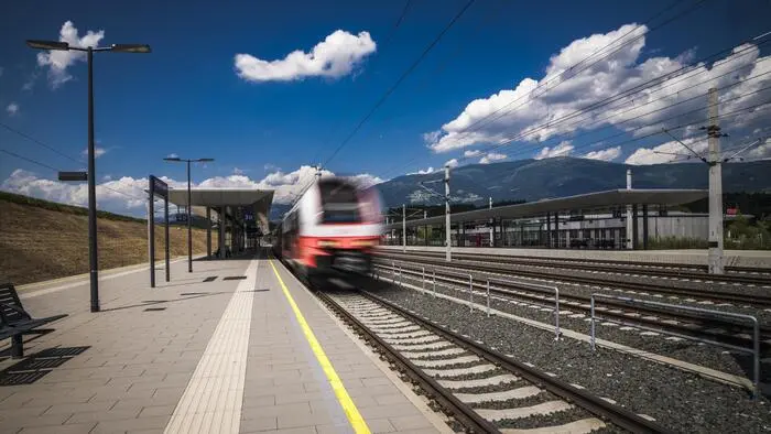 Die Koralmbahn und die darauf angepassten Verbindungen haben dazu beigetragen, dass viele Kärntnerinnen und Kärntner häufiger auf Schienen unterwegs sind (Archivbild)