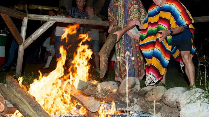 Für viele Feuerwehren im Bezirk Klagenfurt Land begann am Freitag ein langes Feier-Wochenende. Die Ferlacher Freiwillige Feuerwehr lud zu ihrer traditionellen Fiesta Mexicana, bei der es heuer einige Ehrungen gab.  