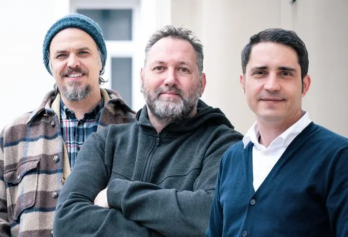 Die beiden Geschäftsführer von Magneto Nikolaus Gierok (links) und Philip Umlauft (rechts) mit Creative Director Rene Krammer